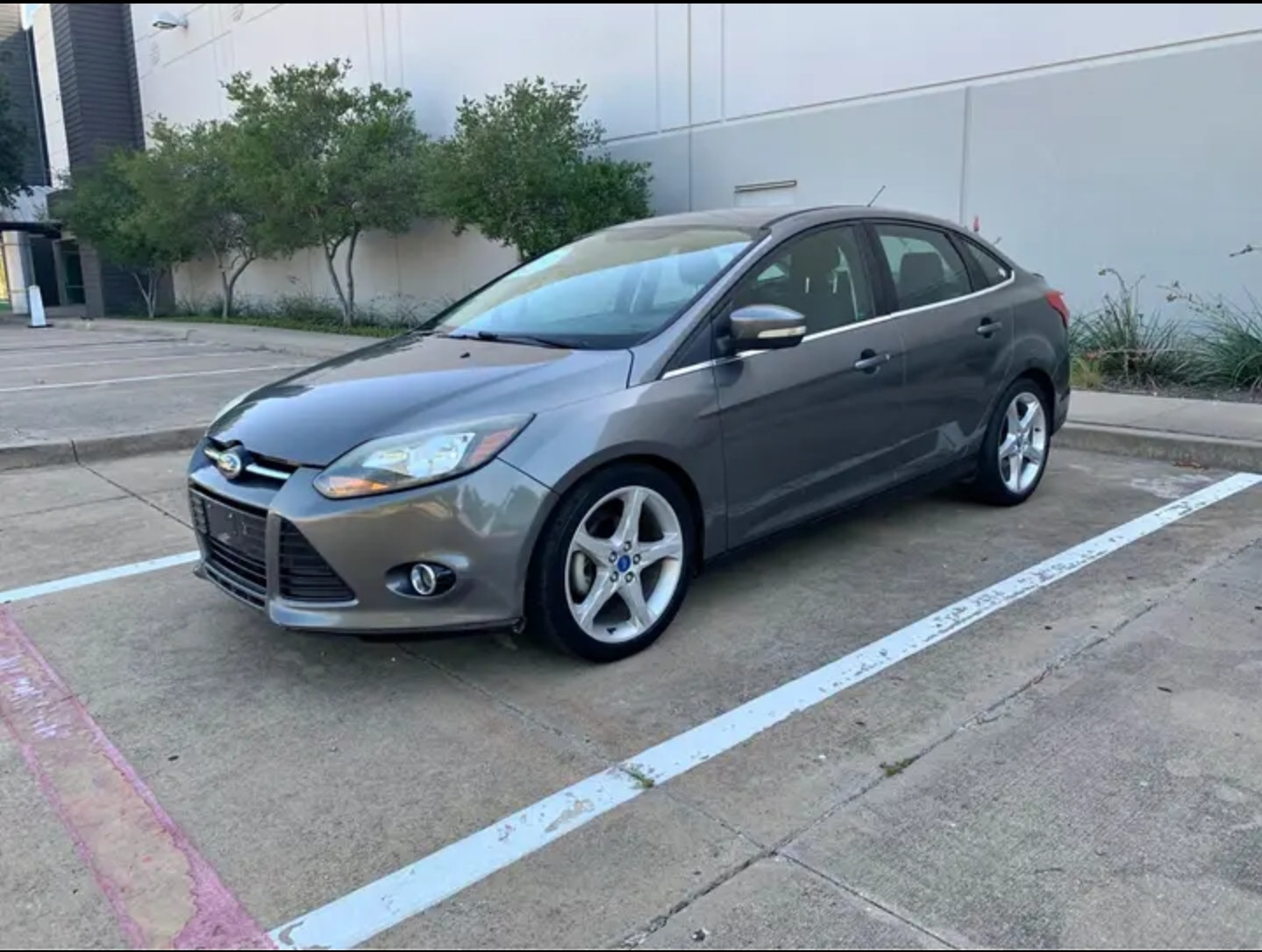 2012 Ford Focus Titanium Sedan 4D