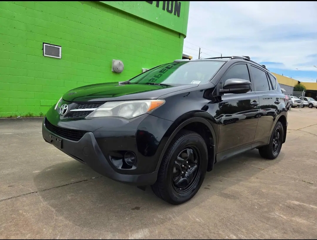 2015 Toyota RAV4 LE Sport Utility 4D